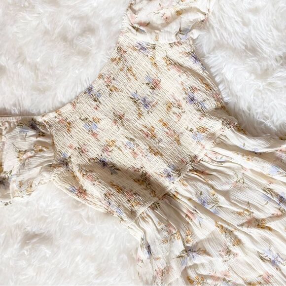 Puff Sleeve Cream Floral Dress - Picture 2 of 5